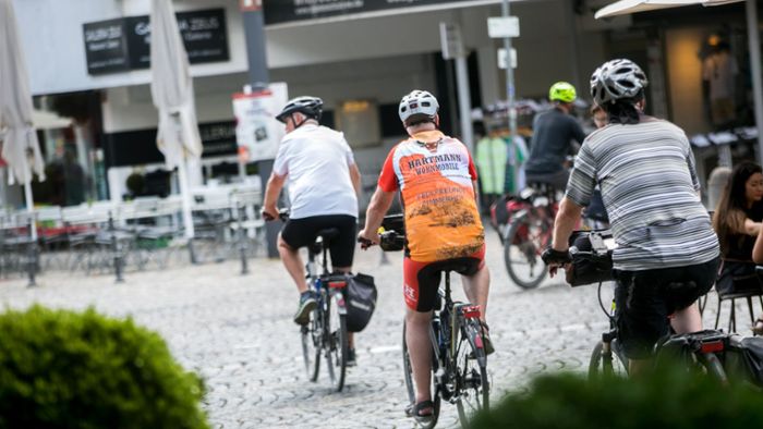 Wie viele Fahrradfahrer rollen täglich durch die Stadt?