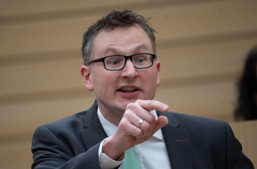 Die Abgeordneten bestätigten Andreas Schwarz als Vorsitzender der Grünen-Landtagsfraktion in Baden-Württemberg. Foto: dpa