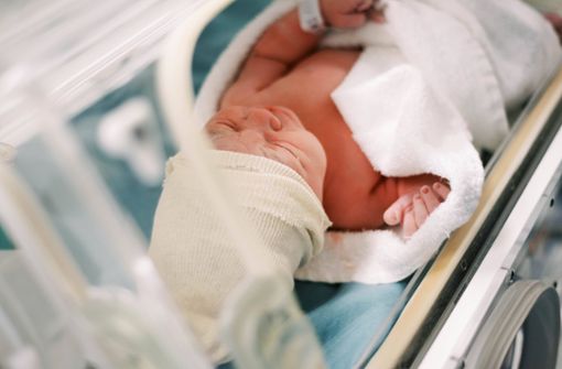 In Deutschland kommt etwa ein Drittel der Babys per Kaiserschnitt zur Welt. Foto: imago images/Cavan Images/via www.imago-images.de