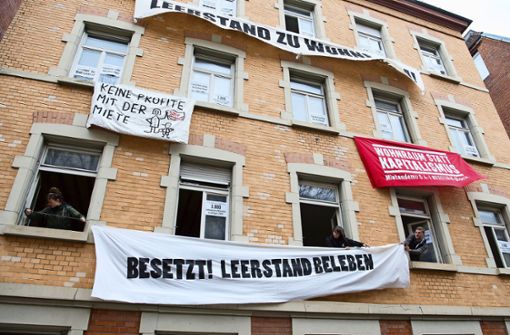 Die illegale Besetzung des Hauses Forststraße 140 hält an. Foto: Lichtgut/Willikonsky