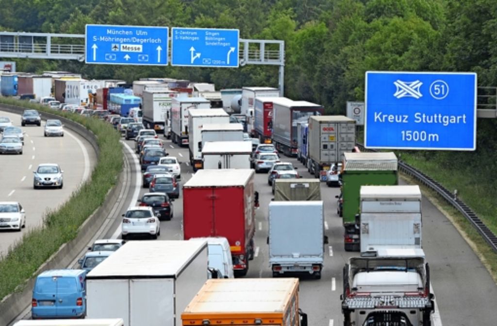 In und um Stuttgart brauchen Autofahrer gute Nerven Foto: dpa