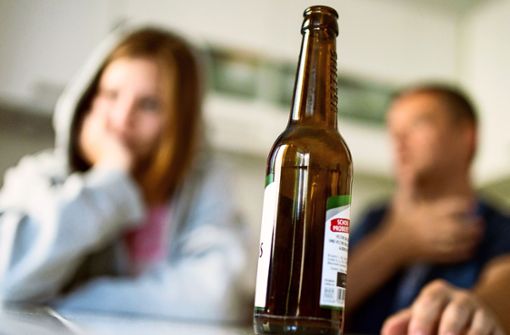Alkohol belastet Familien. Foto: dpa