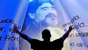 Fußball-Legende Diego Maradona: der Argentinier hat mit seiner Spielkunst ewigen Ruhm Foto: dpa