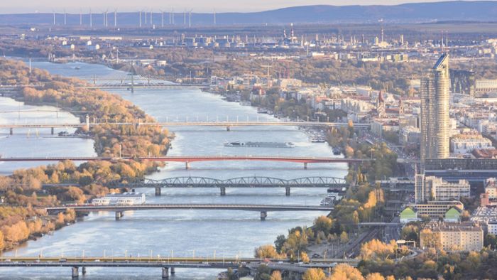 Ölteppich auf der Donau sorgt für Einschränkungen im Schiffsverkehr