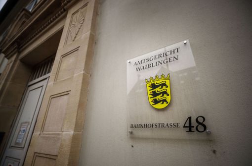 Das Zünden von Silvesterböllern in Zigarettenautomaten wurde am Waiblinger Amtsgericht verhandelt. Foto: Gottfried / Stoppel