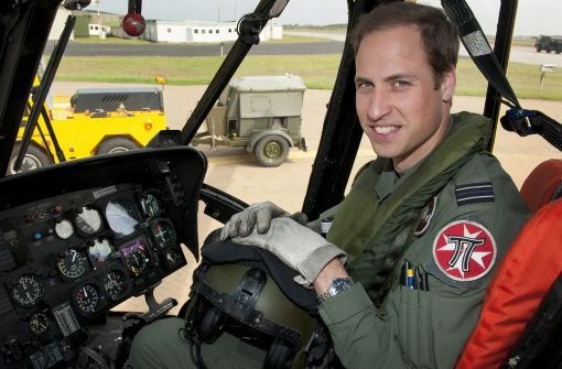 Prinz William wird zum Star einer Doku. Die vierteilige britische Serie „Helicopter Rescue“, die am 8. April auf BBC One Wales startet, gibt Einsicht in seinen Arbeitsalltag als Pilot eines Rettungshubschraubers der Royal Air Force. Foto: dpa