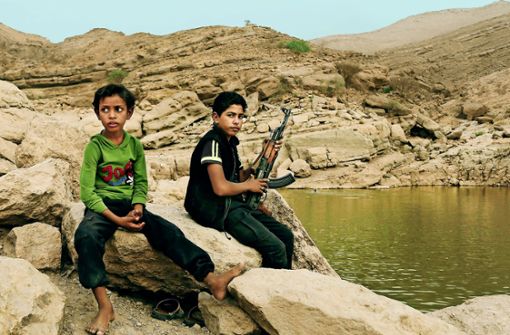 Kindersoldaten im Jemen – der Konflikt in dem arabischen Land besteht seit vier Jahren. Foto: AP