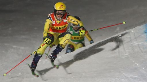 Immer auf Angriff: Skicrosserin Daniel Maier beim Nachtrennen im schweizerischen Arosa Foto: Steffen Romets/h
