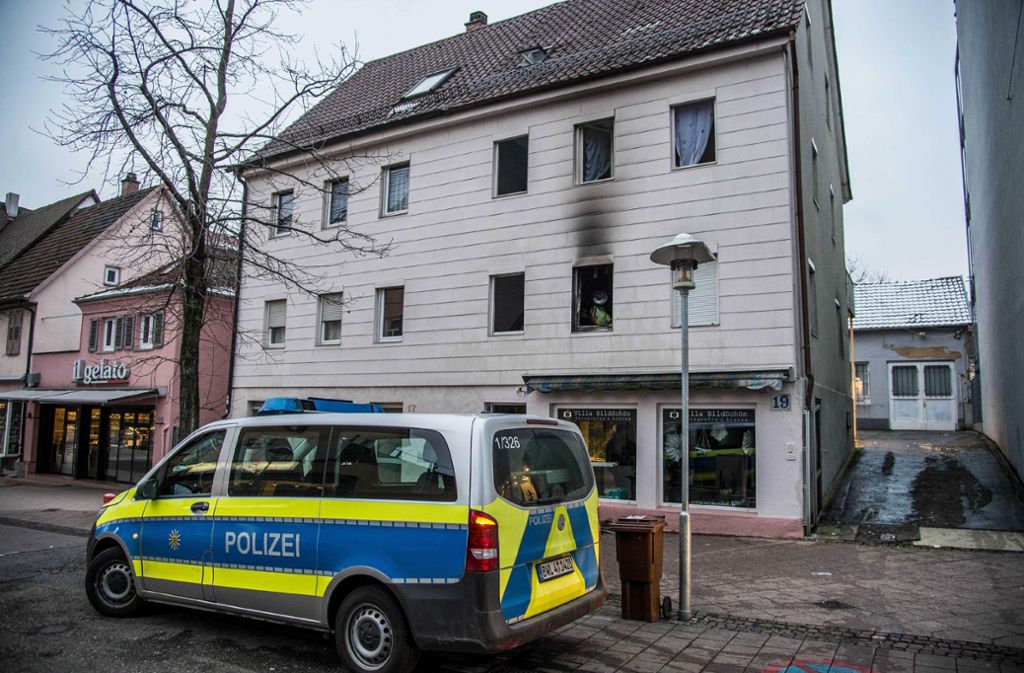 Bei einem Brand ist am Morgen ein Mann in Kornwestheim leicht verletzt worden. Foto: SDMG