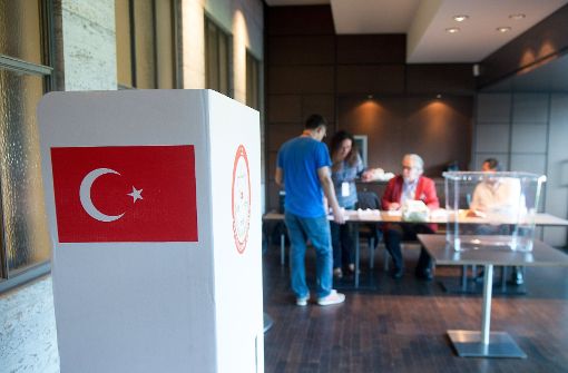 Türken in Deutschland können von Montag an am Referendum teilnehmen. (Symbolbild) Foto: dpa