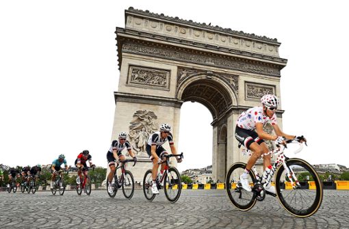 An diesem Samstag beginnt die Tour de France – wer erreicht als Führender Paris? Foto: Getty