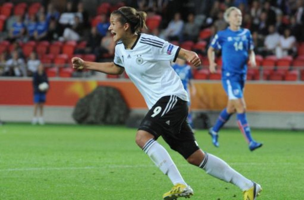 Lena Lotzen konnte erzielte das 1:0 gegen Island.