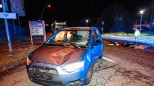 Autofahrerin erfasst Fußgänger – 20-Jähriger schwer verletzt