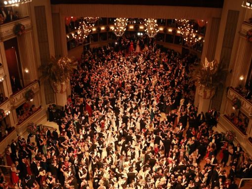 Der Wiener Opernball ist jedes Jahr der gesellschaftliche Höhepunkt der Ballsaison im Wiener Fasching. Foto: imago/SKATA