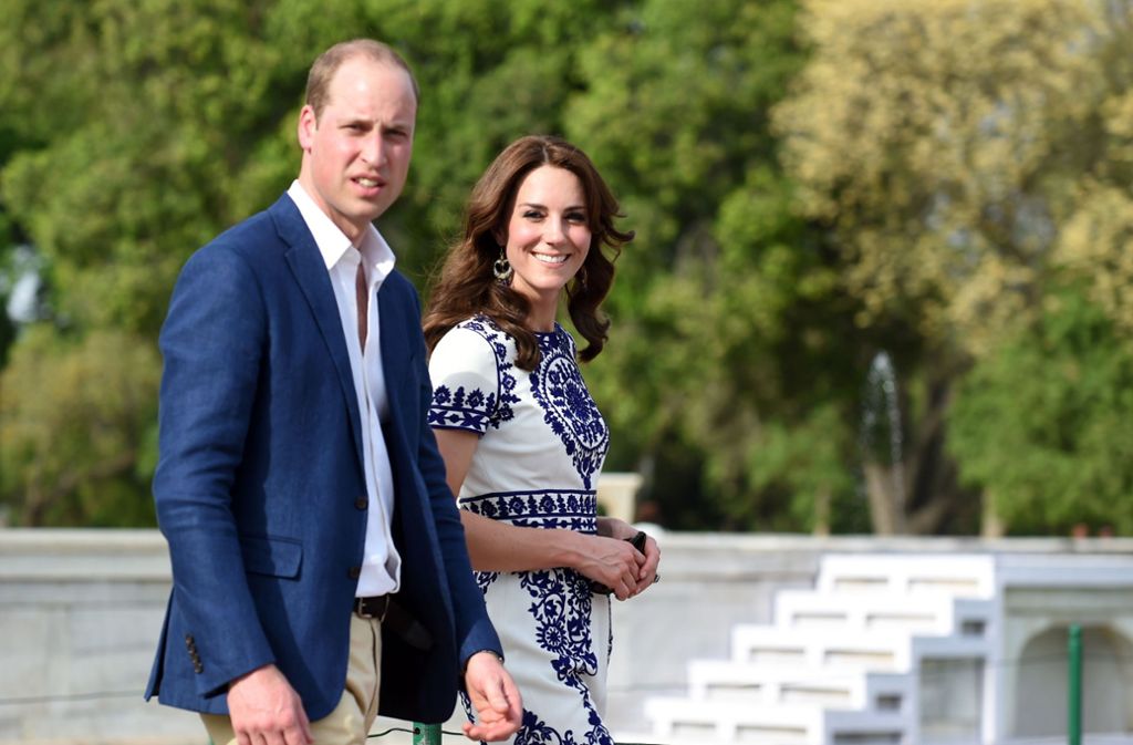 Immer freundlich, immer fröhlich: Mit viel Disziplin vertreten Herzogin Kate und Prinz William das britische Königshaus.