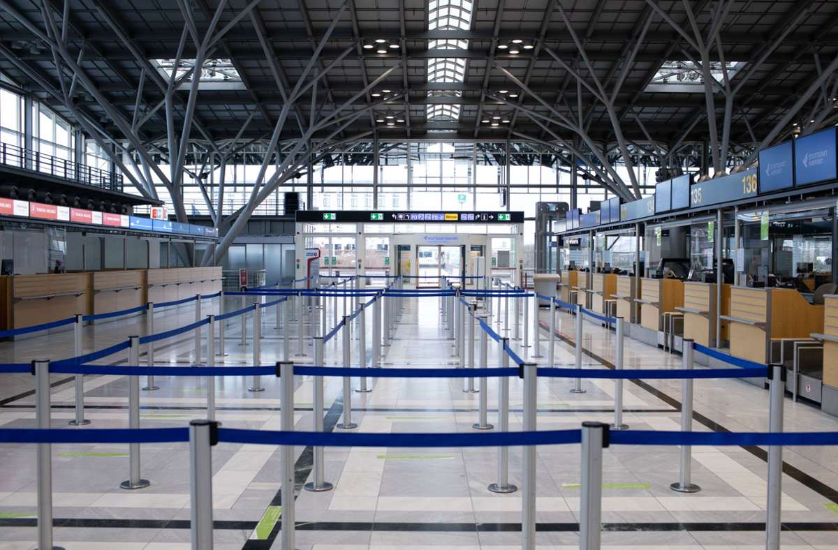 Am Stuttgarter Flughafen wird am Freitag erneut gestreikt. (Archivbild)