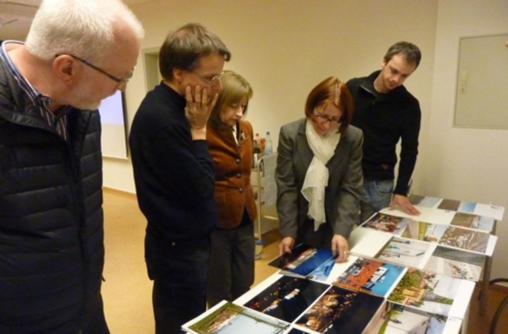 Die Jury: Walter Schenk, Boris Miklautsch, Regina Grimm, Susanne Korge und Benjamin Lauber   (v.l.) hatten aus insgesamt 150 Fotos auszuwählen.
