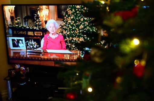 Ausstrahlung der Weihnachtsansprache von Königin Elizabeth II. Foto: AFP/PAUL ELLIS