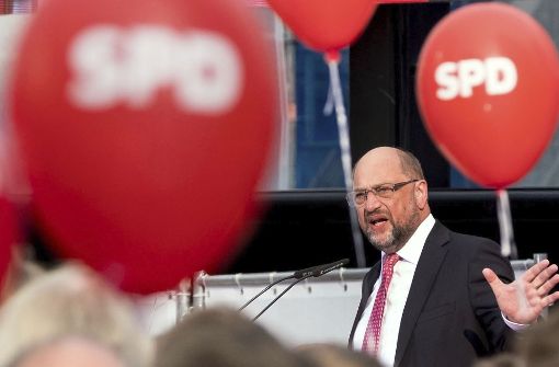 Die Luft ist momentan raus aus der SPD. Den Vorsitzenden Martin Schulz jedoch macht an der Basis kaum jemand verantwortlich für das Wahldesaster. Foto: dpa