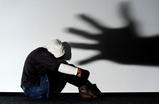 Die Dunkelziffer mit einbezogen, sehen sich im Kreis Esslingen pro Jahr bis zu 5500 Frauen in irgendeiner Form häuslicher Gewalt ausgesetzt. Foto: dpa