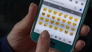 Sie sind nicht mehr aus Chats wegzudenken: Emojis. Welches ist das beliebteste? Foto: dpa/Arno Burgi