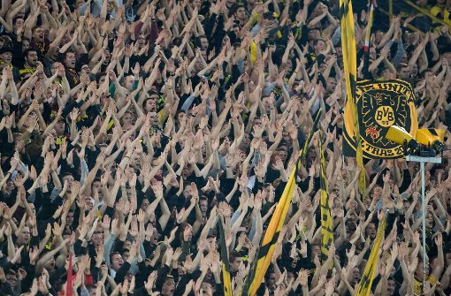 Die Polizei lobte die Fußballfans in Dortmund für ihr diszipliniertes Verhalten Foto: dpa