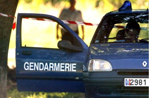 In Frankreich wurde ein Vater festgenommen, der die Leiche seiner Ehefrau im Kofferraum transportierte. (Symbolbild) Foto: dpa/dpaweb