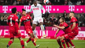 Bitterer Schlussakt des VfB-Fußballjahres: Anthony Modeste trifft zum 1:0. Foto: dpa/Marius Becker