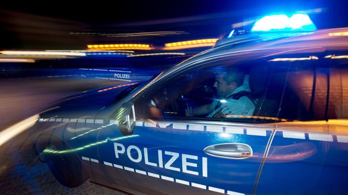 Geislingen: Autofahrer mit 4,5 Promille bleibt auf Gegenfahrspur stehen