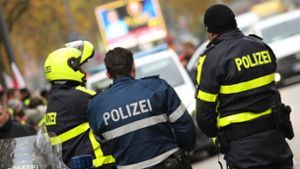 Polizeieinsatz in Altbach: Betrunkener mit Motorsäge sorgt für Aufregung
