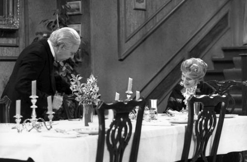 Freddie Frinton als Diener James und May Warden als Miss Sophie in „Dinner for one“ Foto: dpa/Annemarie Aldag