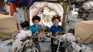 Zwei Astronautinnen schreiben Geschichte