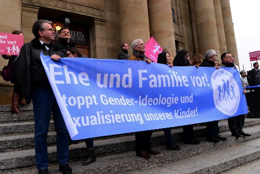 Die Gegner der grün-roten Bildungsplans demonstrieren am Sonntagnachmittag in Stuttgart. Gegendemos sind ebenfalls angemeldet. (Archivbild) Foto: www.7aktuell.de |
