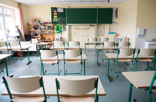 Die Klassenzimmer  werden vorerst wohl leer bleiben. Foto: dpa/Sina Schuldt