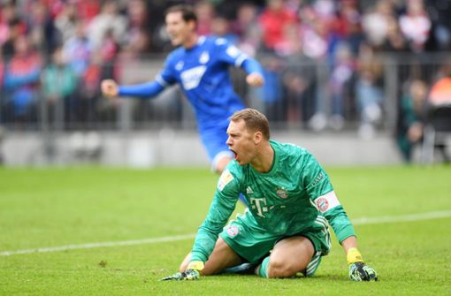 Frust bei der Bayern: Manuel Neuer schreit seine Vorderleute nach dem Gegentreffer der Hoffenheimer zum 0:1 an. Foto: dpa/Tobias Hase