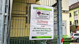 Keine leere Drohung: Ein Tiernahrungshändler in Vaihingen lässt auch Kunden abschleppen. Foto: Obst