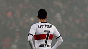 Der Blick geht ins Nirgendwo: Josip Brekalo steckt mit dem VfB Stuttgart zum Ende des Jahres in der Krise – bis zum Rückrundenstart am 13. Januar muss sich einiges ändern. Foto: Baumann