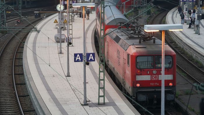 Löhne: Tarifkonflikt bei der Bahn: Reaktion von EVG erwartet