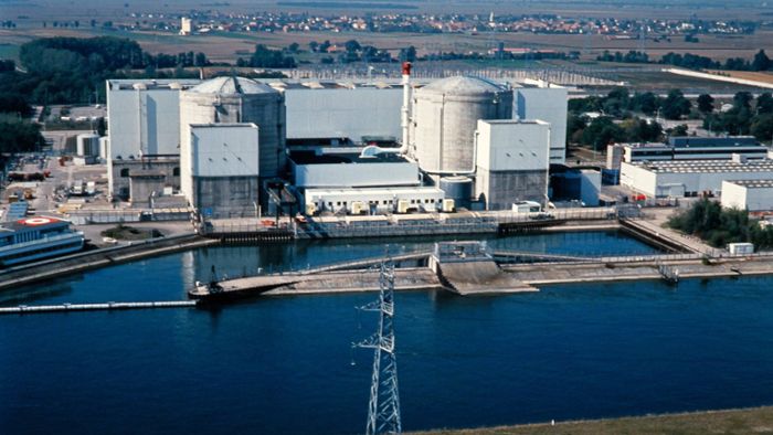 Französischer Stromkonzern muss Atomreaktoren abschalten