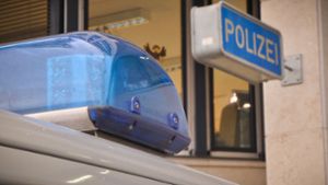 Die Polizei sucht nach einem nackten Autofahrer, der sich in Schorndorf gezeigt hat. Foto: geschichtenfotograf.de