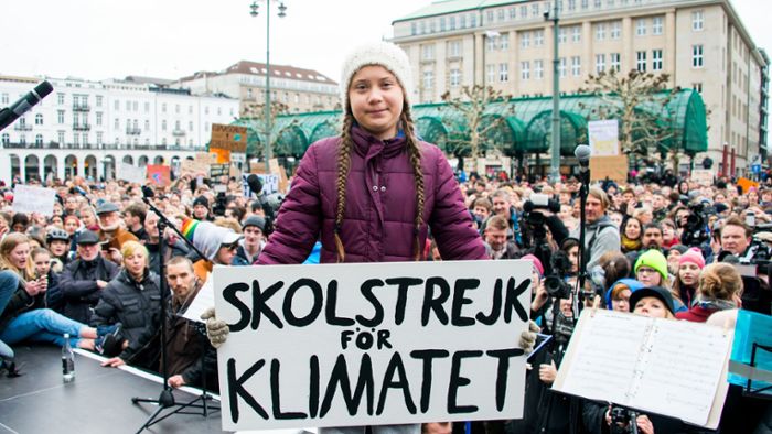 Schwedin unterstützt Schüler bei Fridays-For-Future-Demo