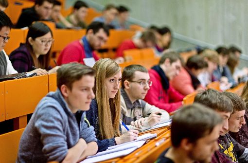 Begehrte Plätze: 37 000 junge Menschen wollen neu  an der Uni Stuttgart anfangen. Foto: Uni