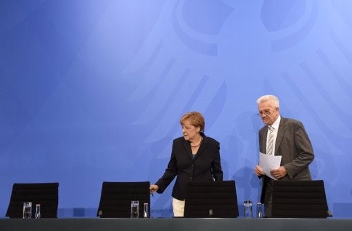 Kanzlerin Angela Merkel und der baden-württembergische Ministerpräsident Winfried Kretschmann im Anschluss an ein Treffen der Ministerpräsidentenkonferenz in Berlin (Archivfoto) Foto: dpa