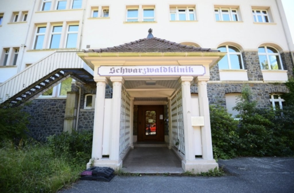 Die Schwarzwaldklinik war die erfolgreichste deutsche Serie in den 1980er Jahren. Bis zu 28 Millionen Zuschauer saßen in Deutschland pro Folge vor den Bildschirmen. Auch international war die Serie ein Renner: Sie wurde in 43 Ländern ausgestrahlt. Foto: dpa