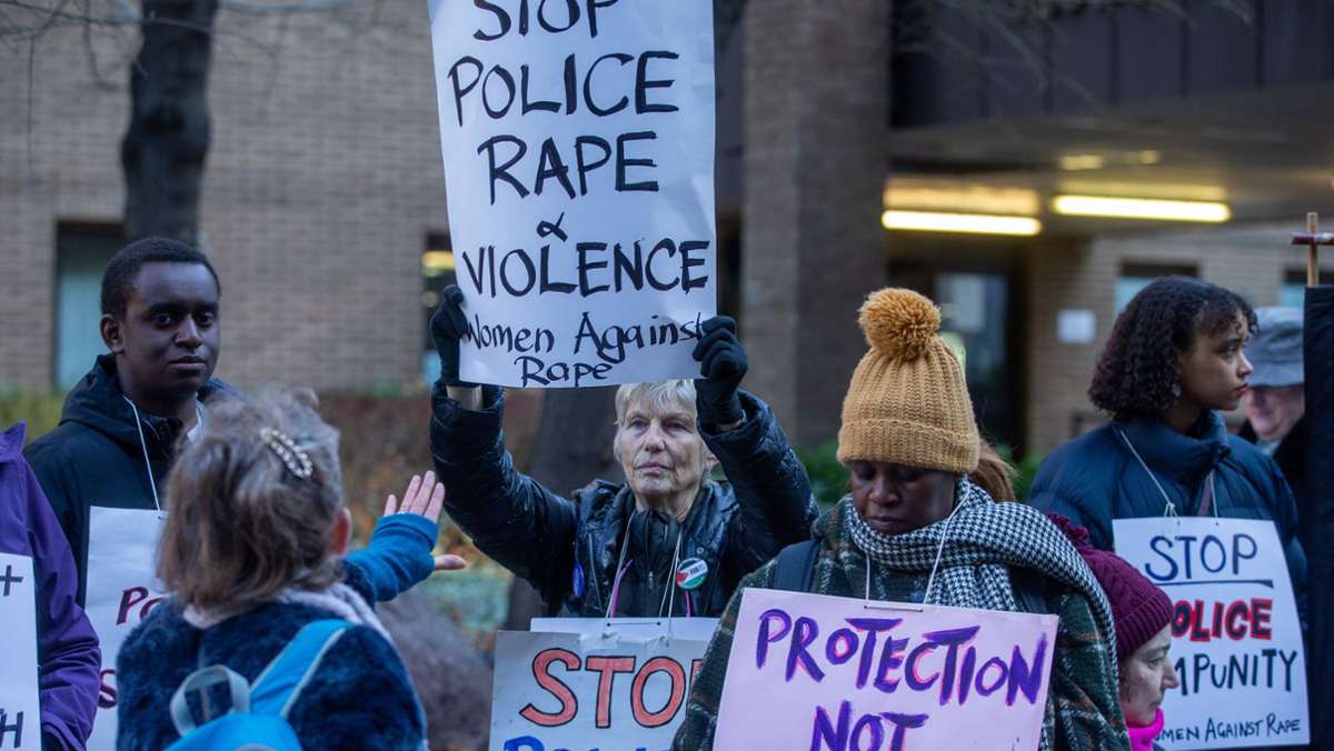 London: 30 Jahre Haft für Polizisten wegen etlicher Vergewaltigungen