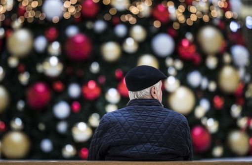 Mancher wird dieses Jahr an Weihnachten  noch einsamer sein, als sonst. Foto: imago/Florian Gaertner