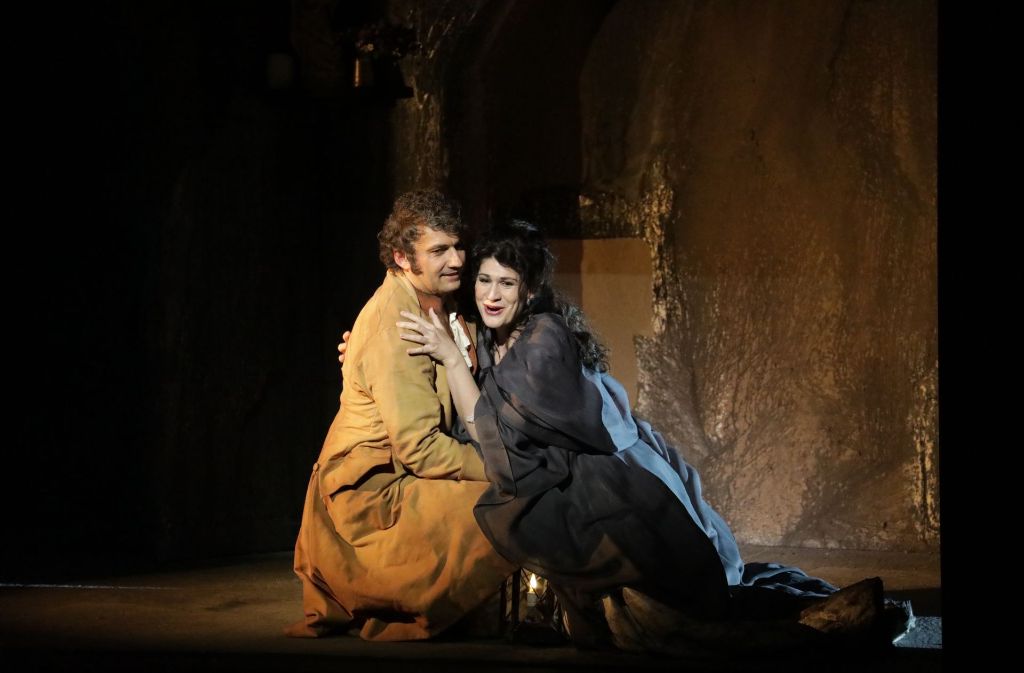 Jonas Kaufmann und Anja Harteros in der Oper „Andrea Chénier“