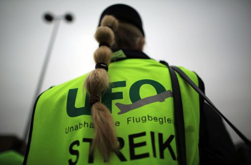 Am Freitagmittag will die Gewerkschaft einen Protestmarsch vor der Lufthansa-Konzernzentrale abhalten. Foto: dpa/Oliver Berg