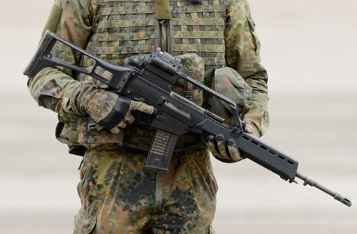 Zehn Standard-Sturmgewehre der Bundeswehr, das G36, sind seit 2010 verschwunden. (Symbolfoto) Foto: dpa