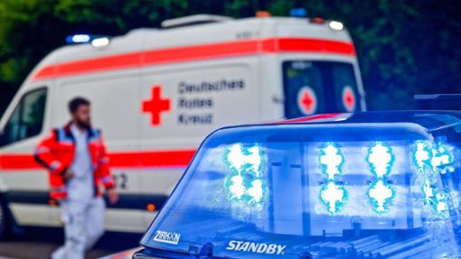 Eine 33-Jährige ist nach einem Unfall bei Ludwigsburg ins Krankenhaus gebracht worden (Symbolbild). Foto: imago images/onw-images